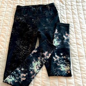 Calia floral leggings size small
